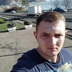 Александр Сухарь